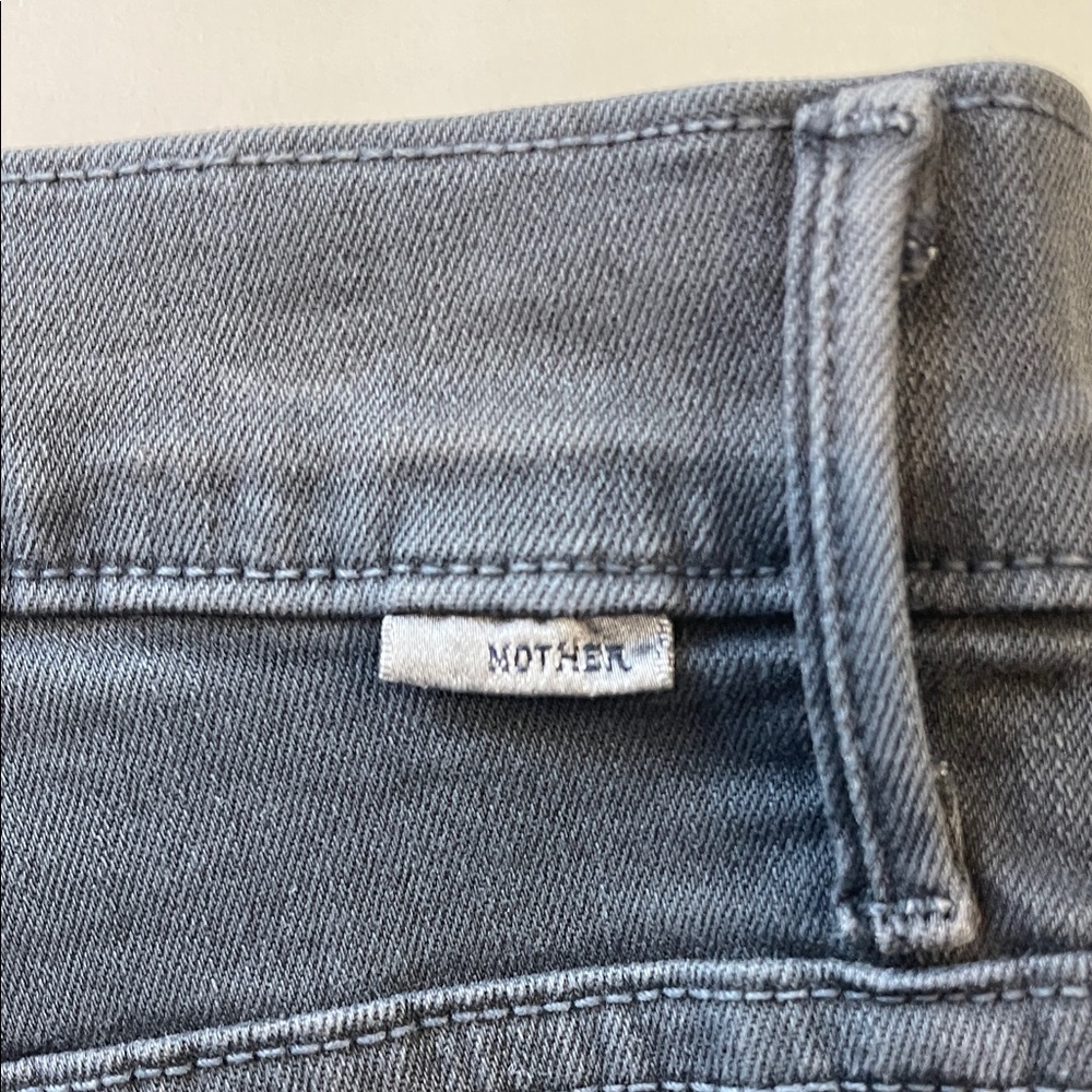 MOTHER Stunner Zip Ankle Fray Jeans – Size 31, High Rise Charcoal Distressed NWT - Picture 6 of 14